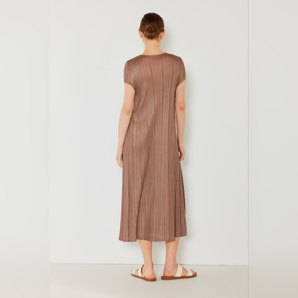 Marina West Swim Pleated Cap Sleeve A-Line Dress - Picture 5 of 6